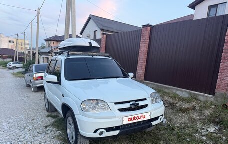 Chevrolet Niva I рестайлинг, 2013 год, 799 000 рублей, 4 фотография