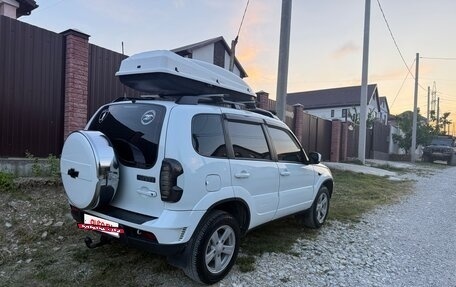 Chevrolet Niva I рестайлинг, 2013 год, 799 000 рублей, 2 фотография