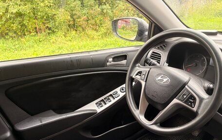 Hyundai Solaris II рестайлинг, 2014 год, 815 000 рублей, 13 фотография