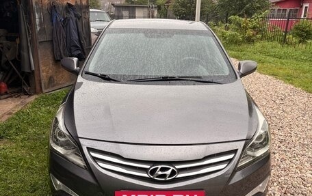 Hyundai Solaris II рестайлинг, 2014 год, 815 000 рублей, 4 фотография