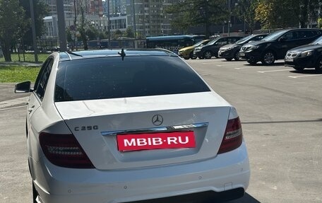 Mercedes-Benz C-Класс, 2012 год, 1 500 000 рублей, 6 фотография