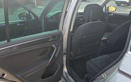 Volkswagen Tiguan II, 2019 год, 2 750 000 рублей, 13 фотография