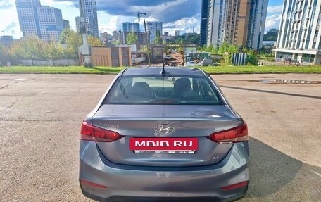 Hyundai Solaris II рестайлинг, 2018 год, 1 380 000 рублей, 2 фотография