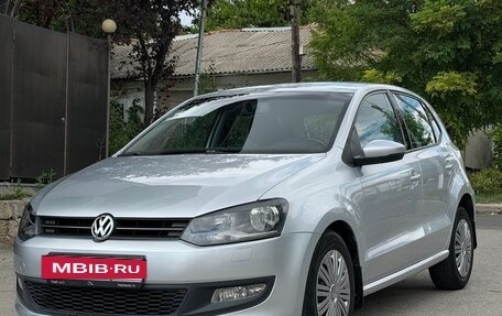 Volkswagen Polo VI (EU Market), 2009 год, 720 000 рублей, 2 фотография