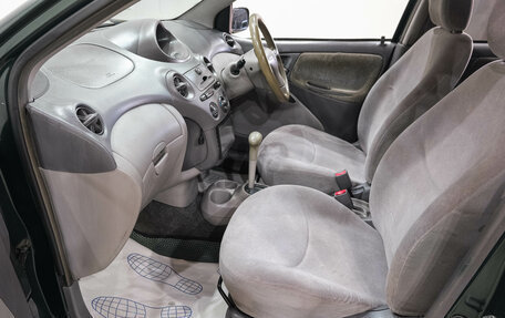 Toyota Platz, 2000 год, 499 000 рублей, 12 фотография