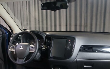Mitsubishi Outlander III рестайлинг 3, 2013 год, 1 149 000 рублей, 5 фотография