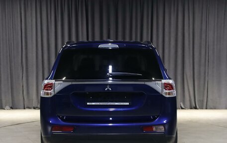 Mitsubishi Outlander III рестайлинг 3, 2013 год, 1 149 000 рублей, 13 фотография