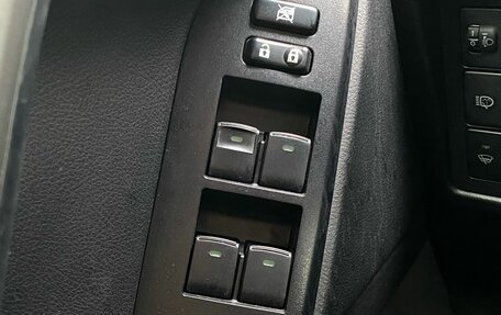 Toyota Land Cruiser Prado 150 рестайлинг 2, 2012 год, 2 150 000 рублей, 15 фотография