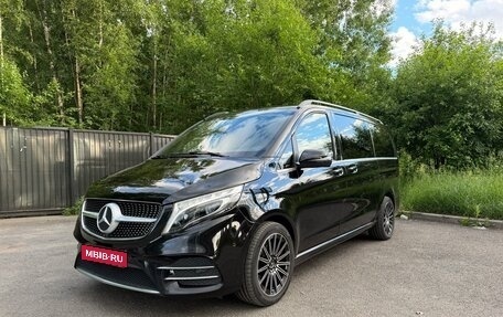 Mercedes-Benz V-Класс, 2020 год, 6 499 999 рублей, 1 фотография