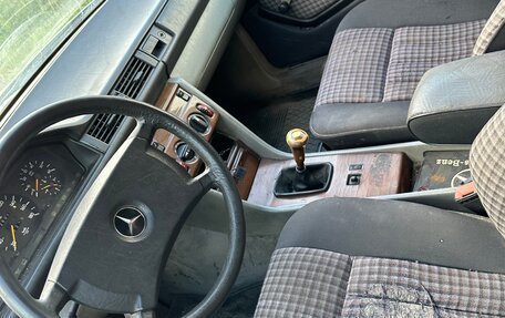 Mercedes-Benz W124, 1988 год, 55 000 рублей, 4 фотография