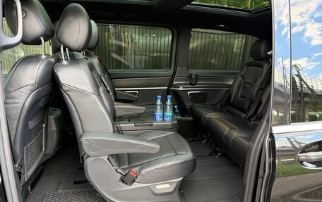 Mercedes-Benz V-Класс, 2020 год, 6 499 999 рублей, 10 фотография