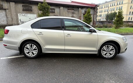 Volkswagen Jetta VI, 2014 год, 950 000 рублей, 3 фотография