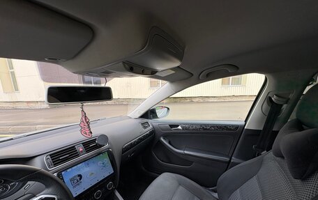 Volkswagen Jetta VI, 2014 год, 950 000 рублей, 14 фотография