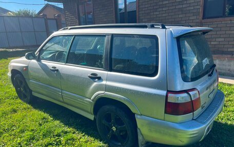 Subaru Forester, 2001 год, 180 000 рублей, 2 фотография