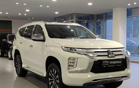 Mitsubishi Montero Sport, 2022 год, 4 400 000 рублей, 7 фотография