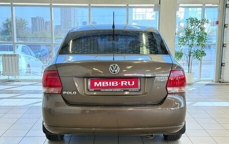 Volkswagen Polo VI (EU Market), 2015 год, 950 000 рублей, 4 фотография
