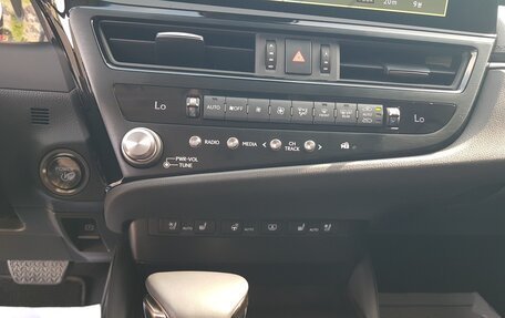 Lexus ES VII, 2023 год, 5 400 777 рублей, 14 фотография