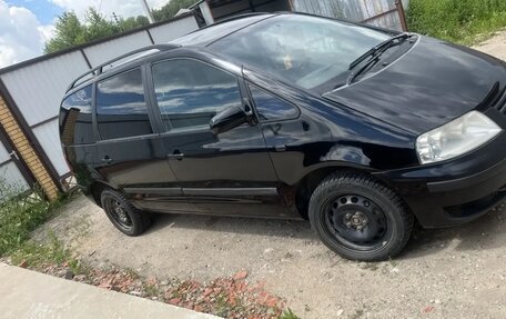 Volkswagen Sharan I рестайлинг, 2004 год, 495 000 рублей, 4 фотография