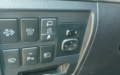 Toyota Land Cruiser 200, 2020 год, 7 980 000 рублей, 18 фотография
