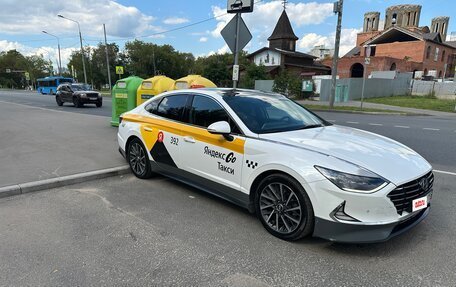 Hyundai Sonata VIII, 2021 год, 1 640 000 рублей, 2 фотография