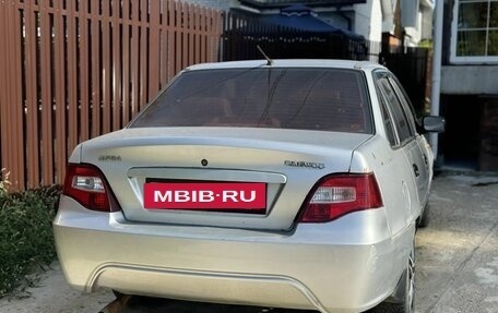 Daewoo Nexia I рестайлинг, 2012 год, 130 000 рублей, 2 фотография