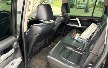 Toyota Land Cruiser 200, 2011 год, 3 600 000 рублей, 7 фотография