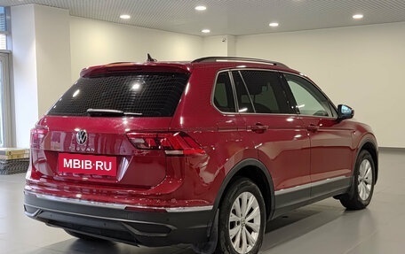 Volkswagen Tiguan II, 2021 год, 2 590 000 рублей, 6 фотография