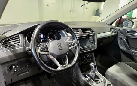 Volkswagen Tiguan II, 2021 год, 2 590 000 рублей, 20 фотография
