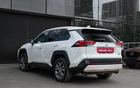 Toyota RAV4, 2024 год, 3 790 000 рублей, 6 фотография