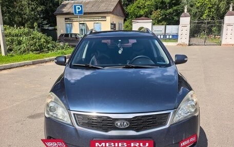 KIA cee'd I рестайлинг, 2010 год, 680 000 рублей, 2 фотография
