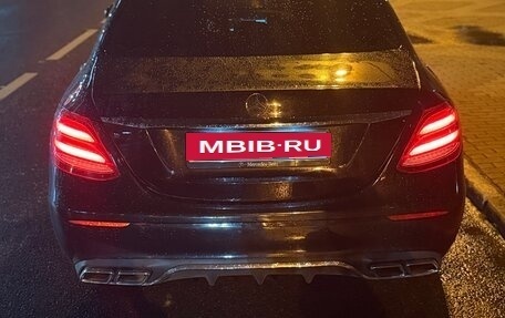 Mercedes-Benz E-Класс, 2016 год, 2 520 000 рублей, 2 фотография