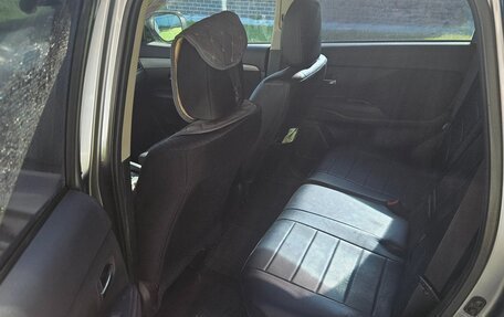 Mitsubishi Outlander III рестайлинг 3, 2012 год, 750 000 рублей, 16 фотография