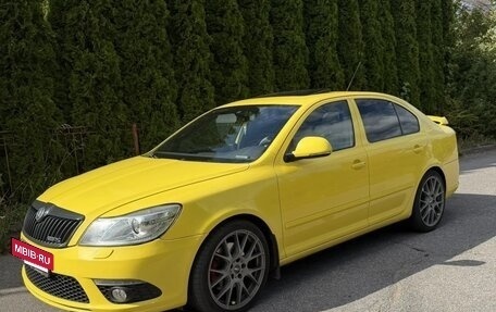 Skoda Octavia RS, 2010 год, 980 000 рублей, 2 фотография