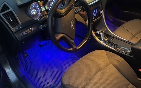 Hyundai Sonata VI, 2011 год, 690 000 рублей, 6 фотография