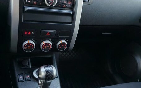 Nissan X-Trail, 2010 год, 940 000 рублей, 3 фотография