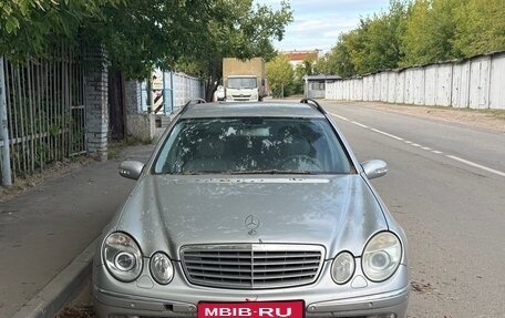 Mercedes-Benz E-Класс, 2003 год, 950 000 рублей, 1 фотография