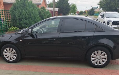 Chevrolet Cruze II, 2010 год, 480 000 рублей, 3 фотография