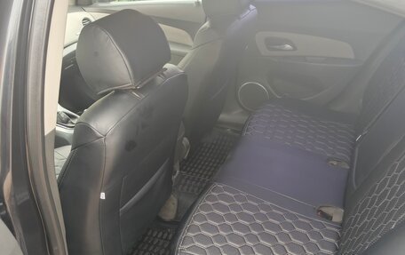 Chevrolet Cruze II, 2010 год, 480 000 рублей, 6 фотография