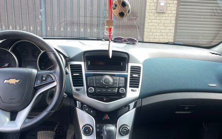 Chevrolet Cruze II, 2012 год, 870 000 рублей, 7 фотография