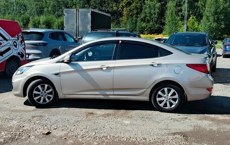 Hyundai Solaris II рестайлинг, 2011 год, 580 000 рублей, 6 фотография
