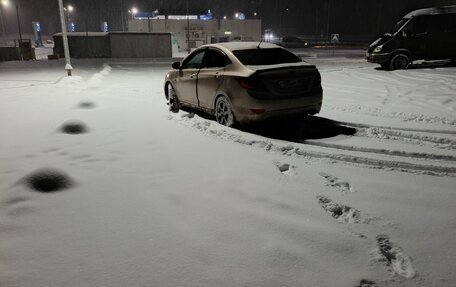 Hyundai Solaris II рестайлинг, 2011 год, 580 000 рублей, 29 фотография