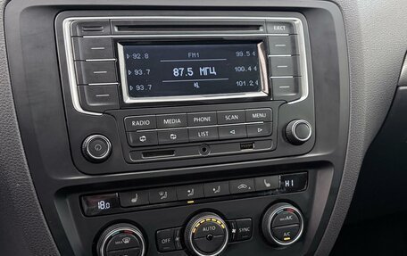 Volkswagen Jetta VI, 2015 год, 1 277 000 рублей, 24 фотография