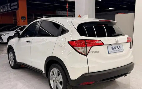 Honda Vezel, 2022 год, 1 157 000 рублей, 4 фотография