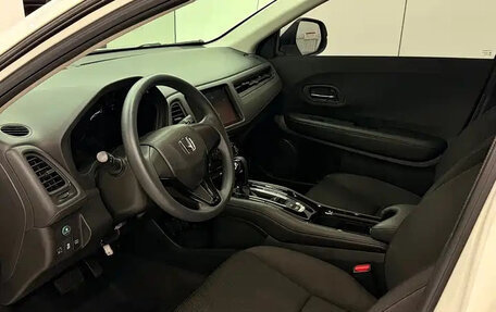 Honda Vezel, 2022 год, 1 157 000 рублей, 8 фотография