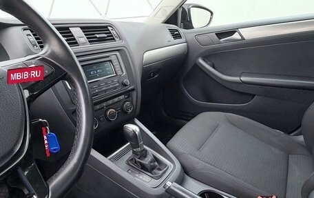 Volkswagen Jetta VI, 2015 год, 1 277 000 рублей, 18 фотография