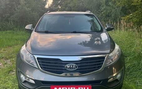 KIA Sportage III, 2010 год, 920 000 рублей, 2 фотография