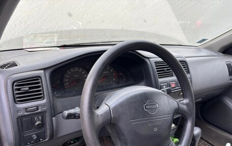 Nissan Almera, 1998 год, 300 000 рублей, 3 фотография