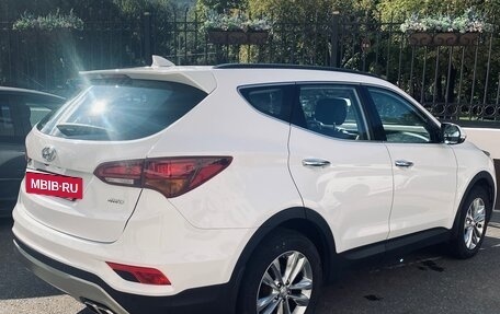Hyundai Santa Fe III рестайлинг, 2017 год, 2 000 000 рублей, 3 фотография