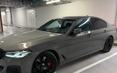 BMW 5 серия, 2021 год, 4 240 000 рублей, 2 фотография