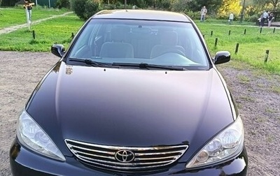 Toyota Camry V40, 2004 год, 620 000 рублей, 1 фотография
